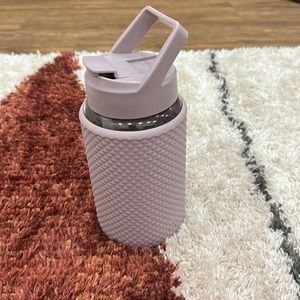 Hydrojug glass in mauve